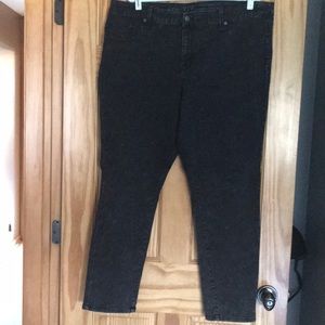 Black distressed jeggings